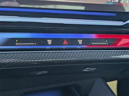 Used 2026 BMW M5 w/ Executive Package image 17