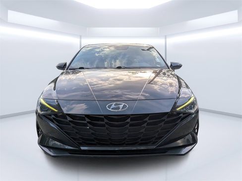 Used 2022 Hyundai Elantra SEL image 8