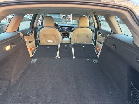 Used 2019 Buick Regal Essence w/ Sights and Sounds Package image 9