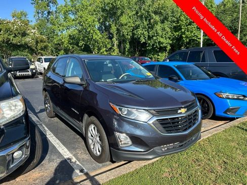 Used 2019 Chevrolet Equinox LS w/ LS Convenience Package FWD image 1