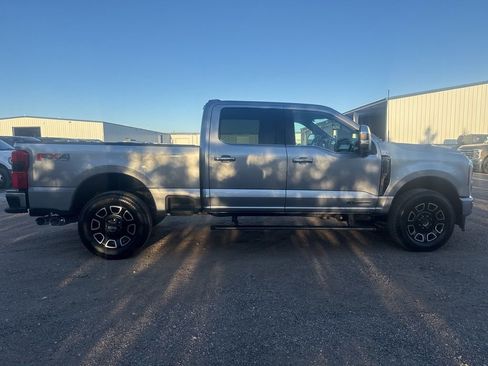 Used 2024 Ford F250 Platinum image 8