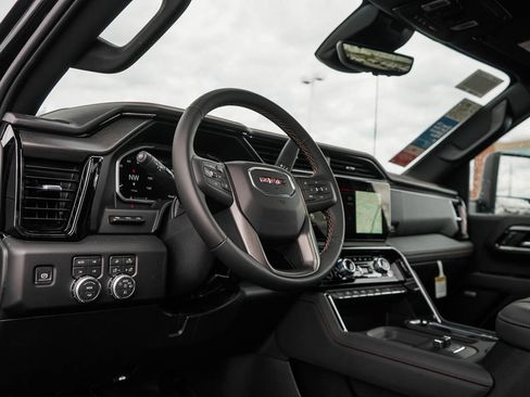 New 2026 GMC Sierra 3500 AT4 w/ AT4 Premium Plus Package AWD/4WD image 17