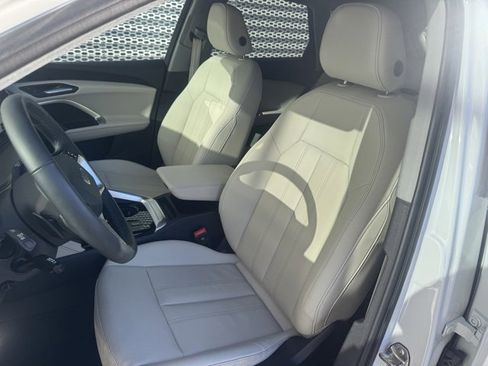 Certified 2025 Audi Q5 Premium image 10