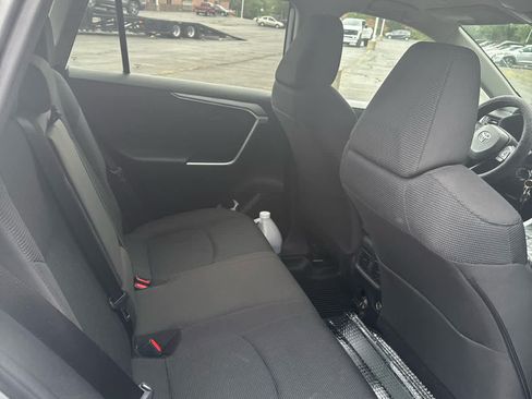Used 2024 Toyota RAV4 LE AWD/4WD image 9