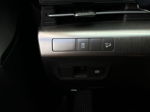 Used 2025 Hyundai Kona SEL image 21