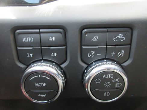 New 2026 GMC Sierra 3500 Denali Ultimate AWD/4WD image 18