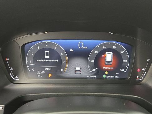 Used 2025 Honda Pilot Black Edition image 15