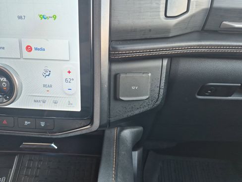 Used 2023 Ford Expedition Max Platinum image 36