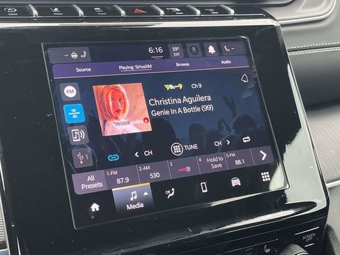 New 2025 Jeep Grand Cherokee Laredo w/ Luxury Tech Group I image 24