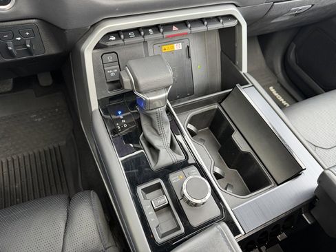 Used 2024 Toyota Tundra Platinum image 24