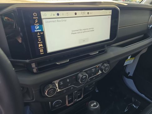 New 2026 Jeep Wrangler Unlimited Sahara AWD/4WD image 20