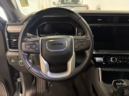 Used 2024 GMC Sierra 1500 Denali AWD/4WD image 18