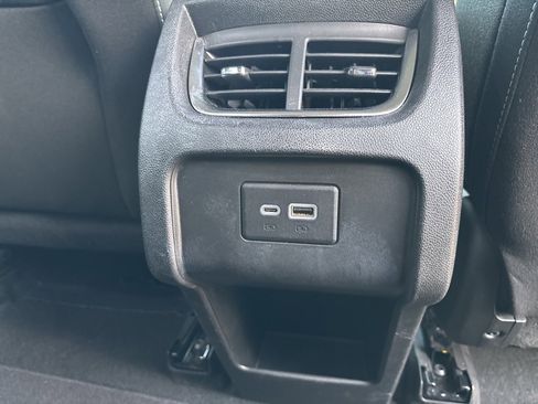 Used 2025 Chevrolet Blazer LT image 20