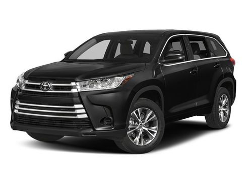 Used 2017 Toyota Highlander Plus FWD image 1