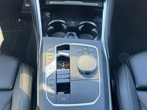New 2026 BMW 330i xDrive Sedan w/ M Sport Package AWD/4WD image 22
