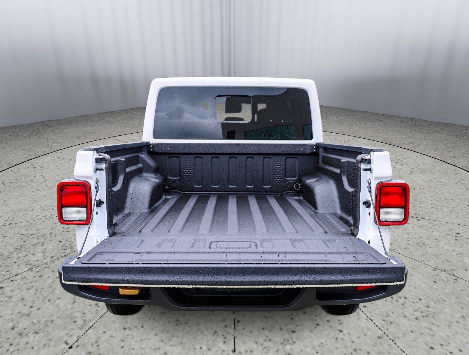 New 2026 Jeep Gladiator Sport AWD/4WD image 10