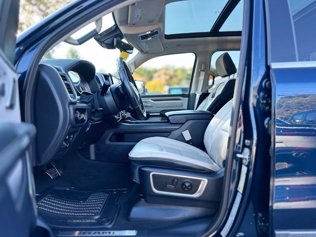 Used 2022 RAM 1500 Limited AWD/4WD image 11