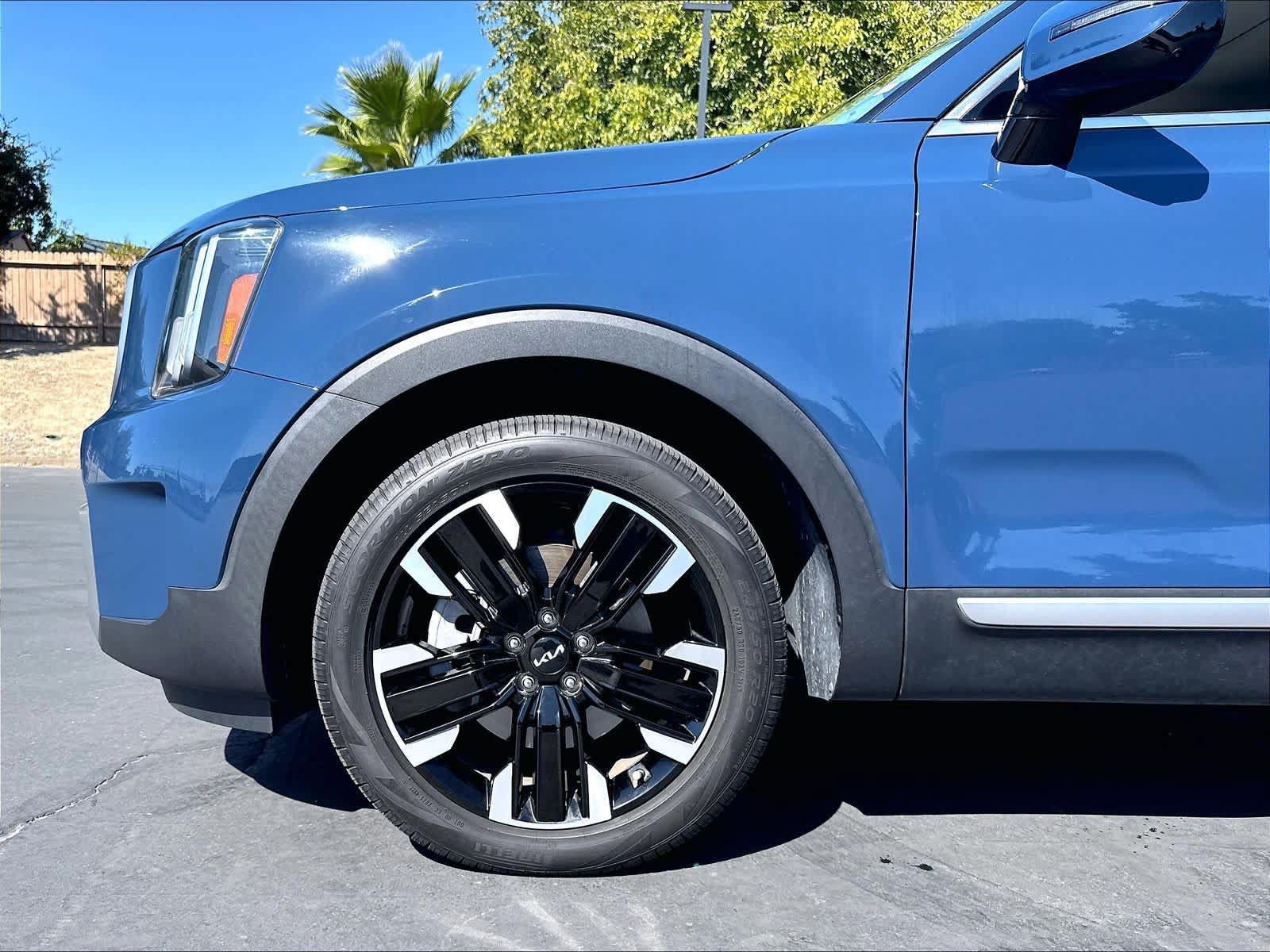 Used 2023 Kia Telluride SX FWD image 7