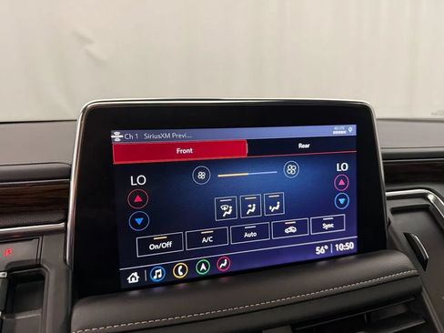 Used 2021 Chevrolet Suburban Premier AWD/4WD image 23