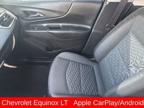 Used 2021 Chevrolet Equinox LT image 12