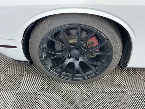 Used 2017 Dodge Challenger R/T w/ Blacktop Package RWD image 9
