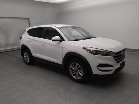 Used 2018 Hyundai Tucson SE image 11