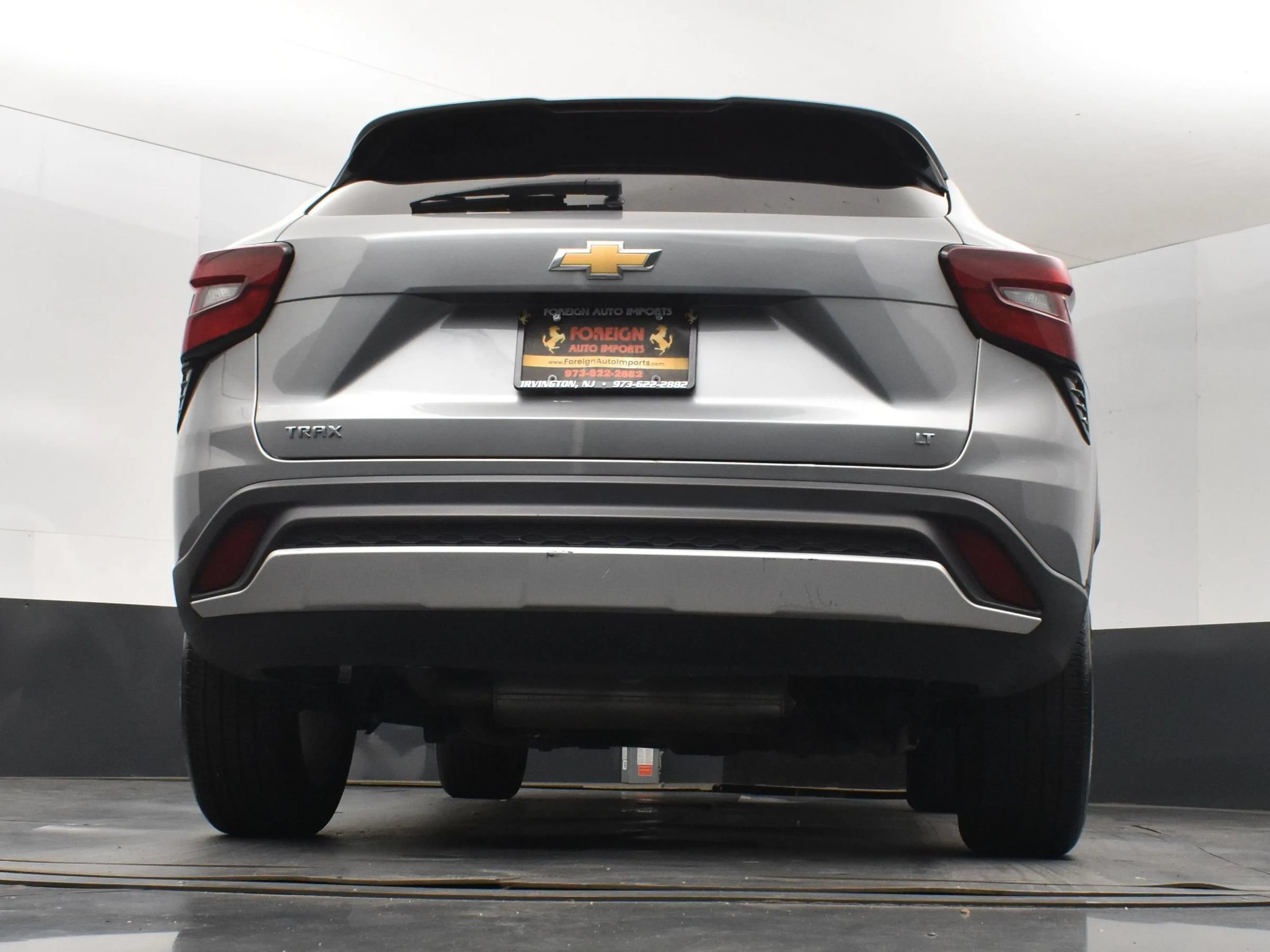 Used 2025 Chevrolet Trax LT w/ LT Convenience Package FWD image 13