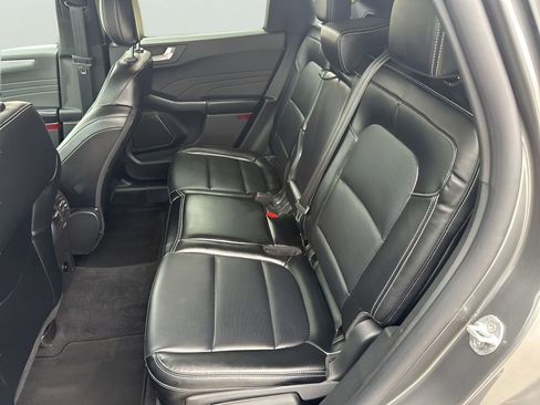 Used 2025 Ford Escape Platinum AWD/4WD image 22