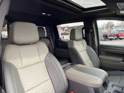 Used 2023 Chevrolet Silverado 1500 ZR2 w/ Technology Package image 21