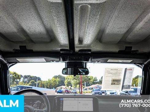 Used 2025 Jeep Wrangler Unlimited Sahara AWD/4WD image 51