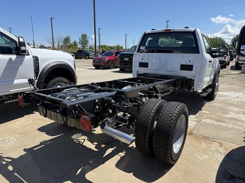 New 2026 Ford F550 4x4 Regular Cab Super Duty image 3