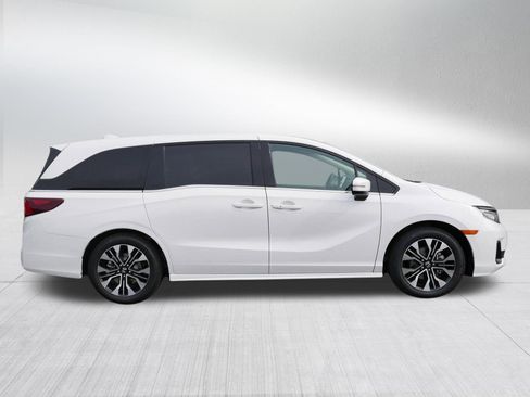 New 2026 Honda Odyssey Elite image 8