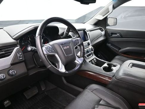 Used 2019 GMC Yukon XL SLT w/ Open Road Package AWD/4WD image 33