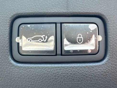 New 2026 Genesis GV70 2.5T Advanced AWD/4WD image 19