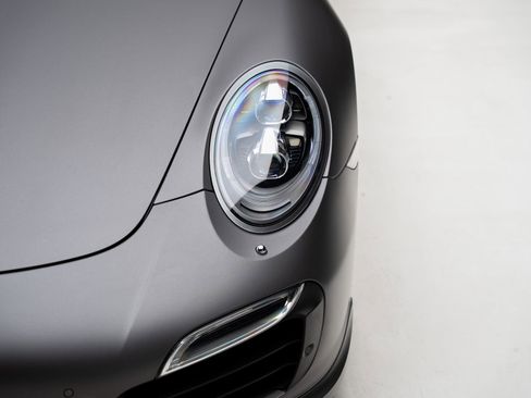Used 2014 Porsche 911 Turbo S AWD/4WD image 11