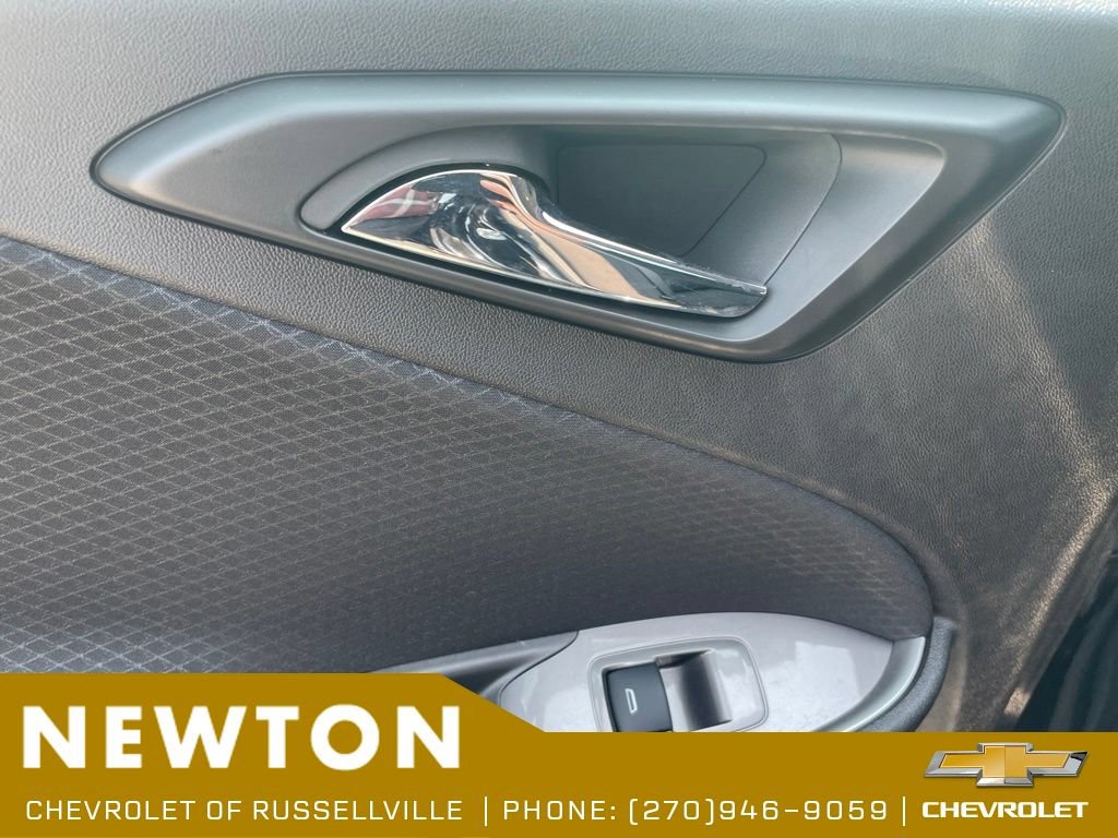Used 2025 Chevrolet Malibu RS FWD image 34