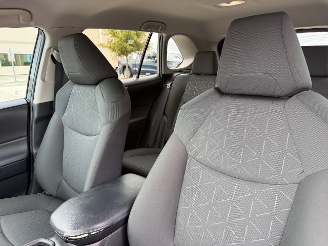 Used 2023 Toyota RAV4 XLE AWD/4WD image 13