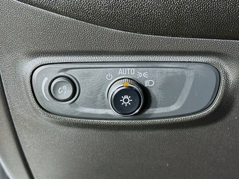 Used 2022 Chevrolet Equinox RS AWD/4WD image 22