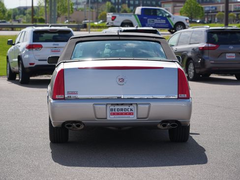 Used 2008 Cadillac DTS FWD image 4