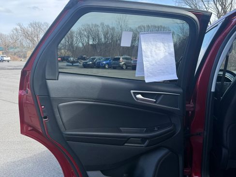 Used 2023 Ford Edge SEL w/ Convenience Package image 16