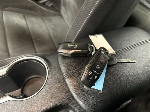 Used 2017 Ford Mustang Shelby GT350 w/ Electronics Package image 34