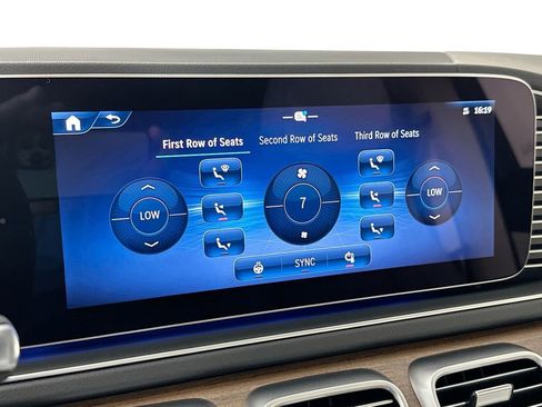 New 2026 Mercedes-Benz GLS 450 4MATIC image 16