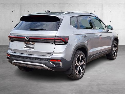 New 2025 Volkswagen Taos SEL image 26