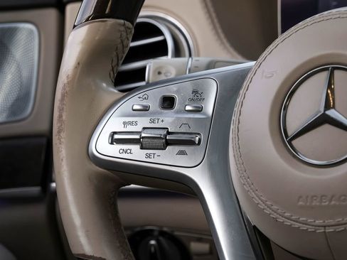 Used 2019 Mercedes-Benz S 560 4MATIC Sedan image 16