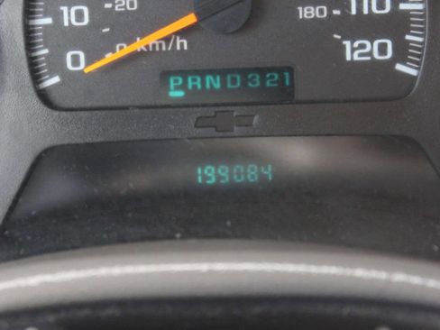 Used 2004 Chevrolet TrailBlazer LS w/ LS Preferred Equipment Group AWD/4WD image 8