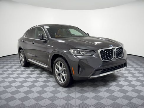 Certified 2025 BMW X4 xDrive30i AWD/4WD image 7