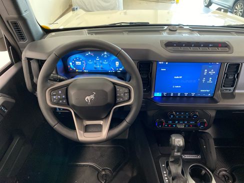 New 2026 Ford Bronco Badlands AWD/4WD image 11