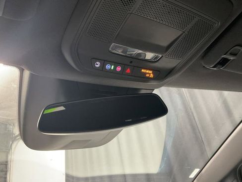 Used 2025 Chevrolet Equinox EV LT image 25