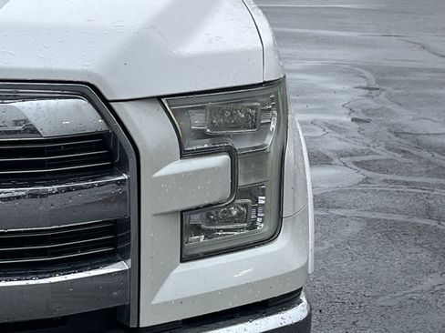 Used 2017 Ford F150 Lariat w/ Equipment Group 502A Luxury image 10