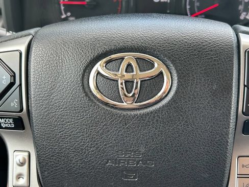 Used 2023 Toyota 4Runner SR5 Premium w/ Moonroof Package RWD image 37